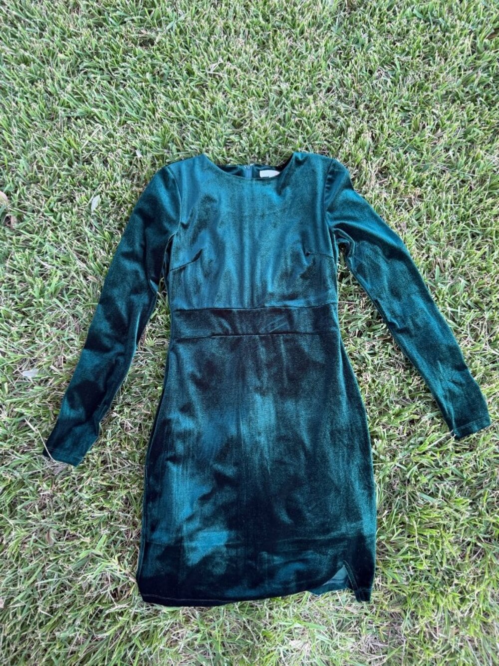 GB women's long sleeve velvet dress holiday wear cocktail attire size medium